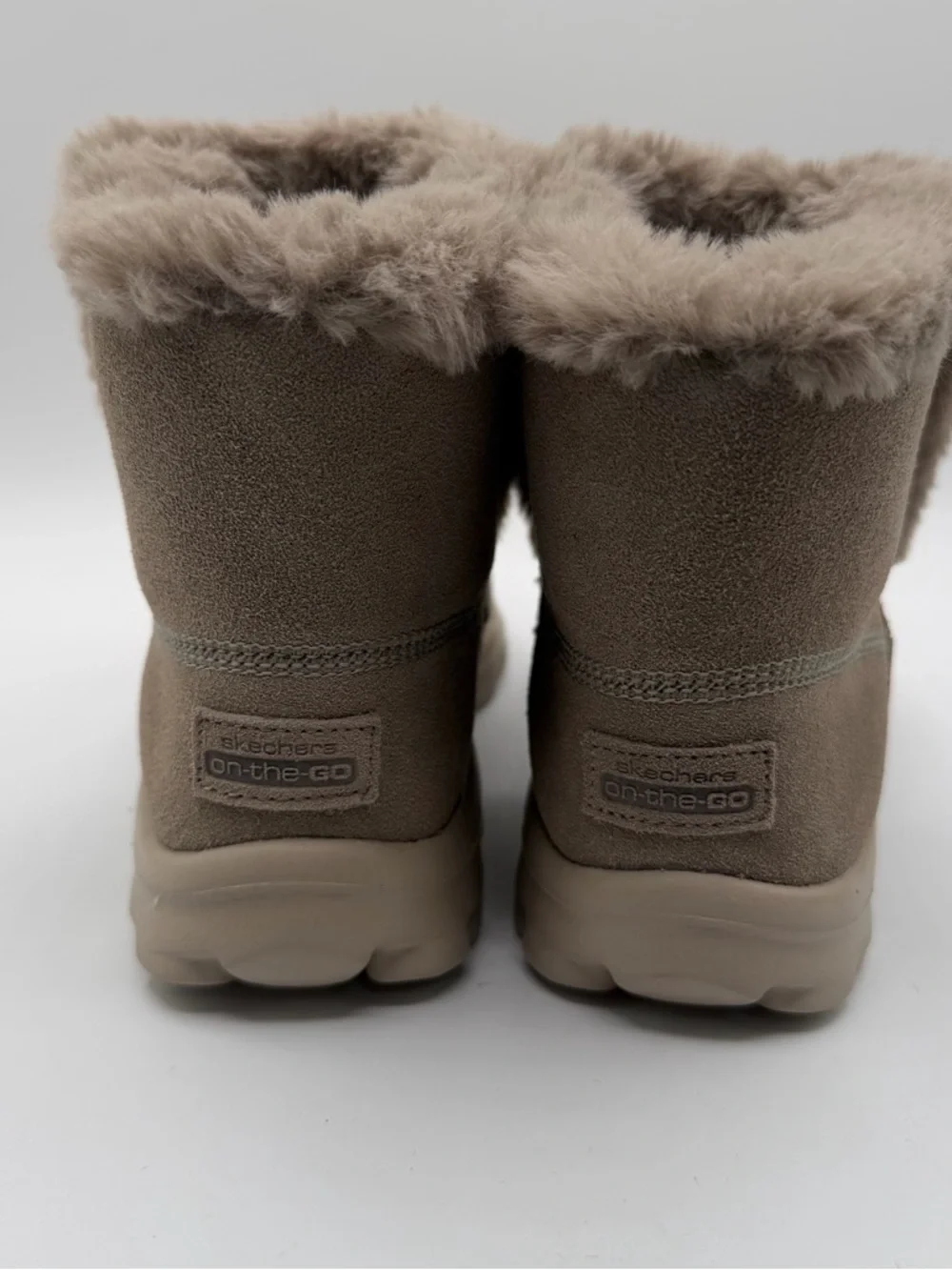 Skechers On The Go 400 Blaze Boots 5 Taupe Suede Faux Fur Goga Mat NWOB